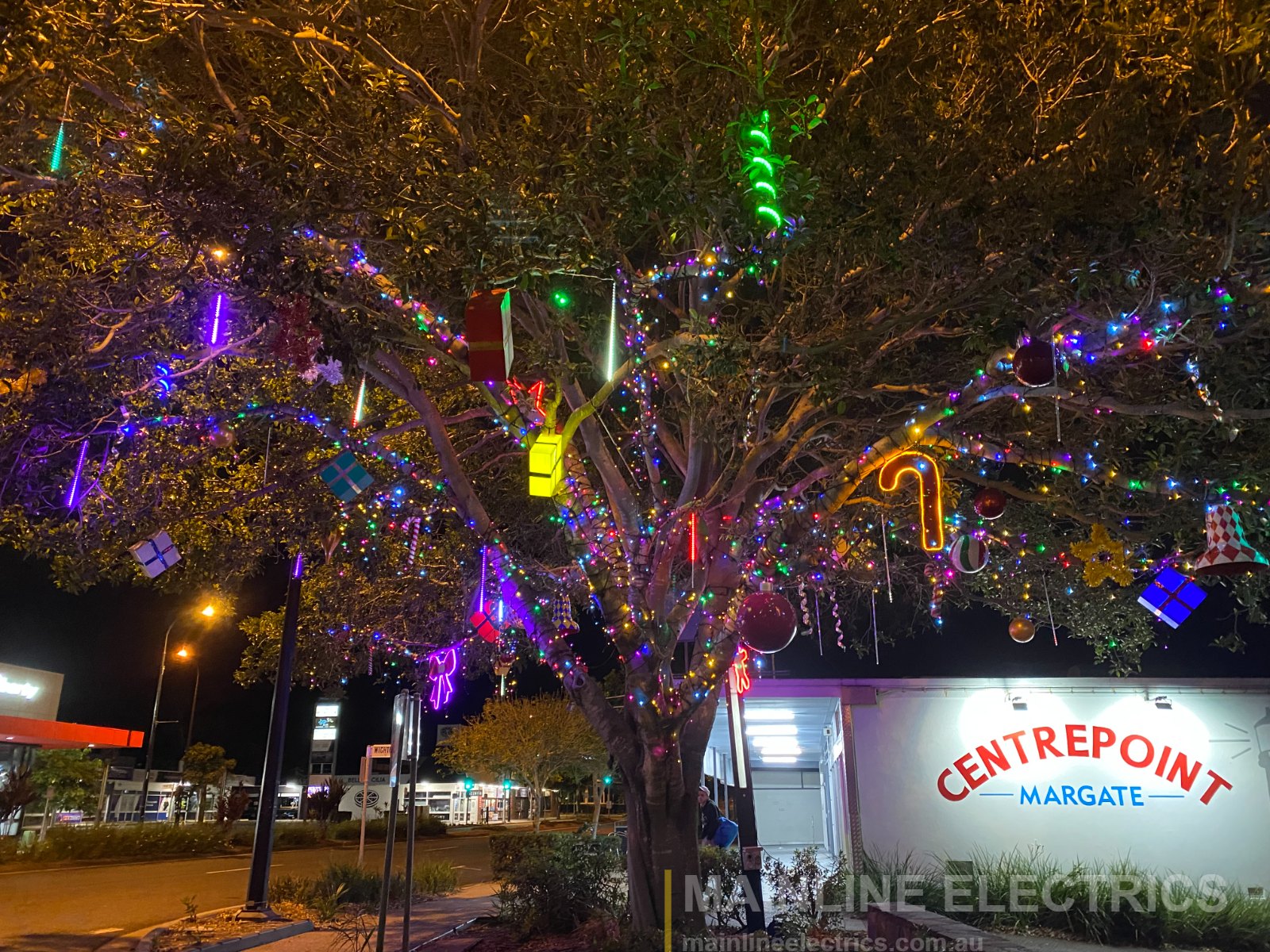 Mainline Electrics festive and christmas lighting installation