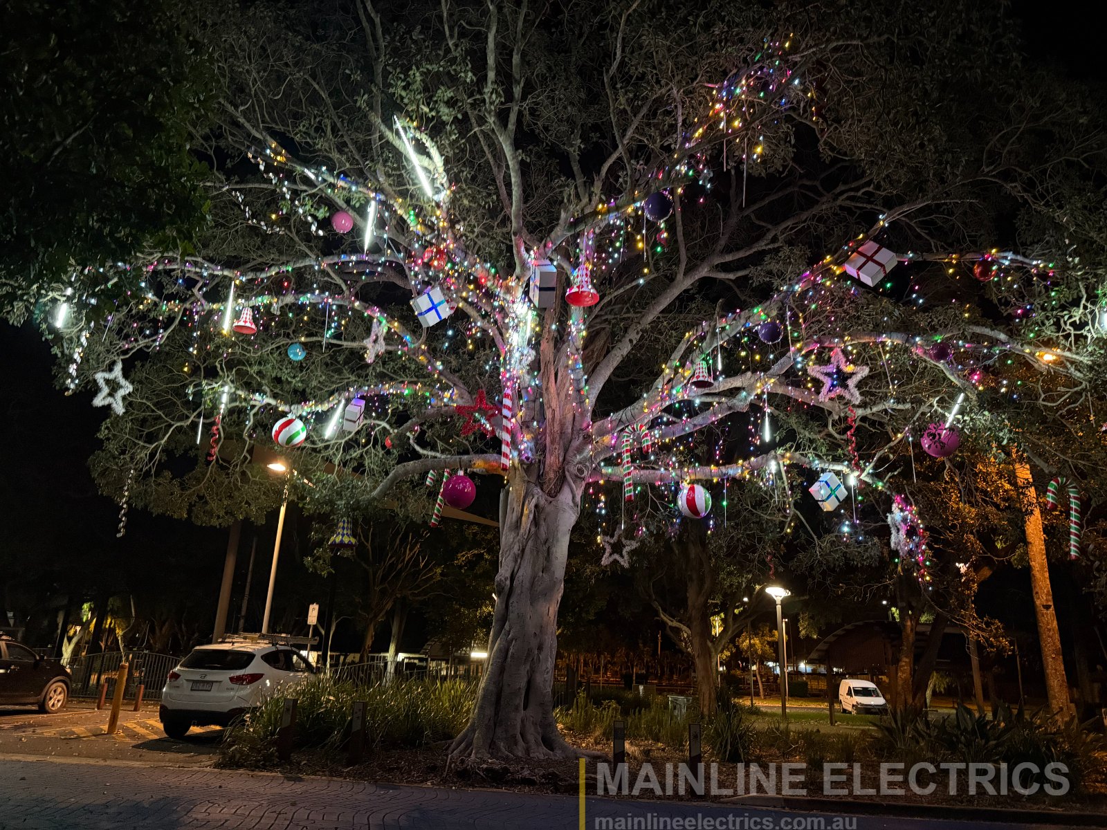 Mainline Electrics festive and christmas lighting installation