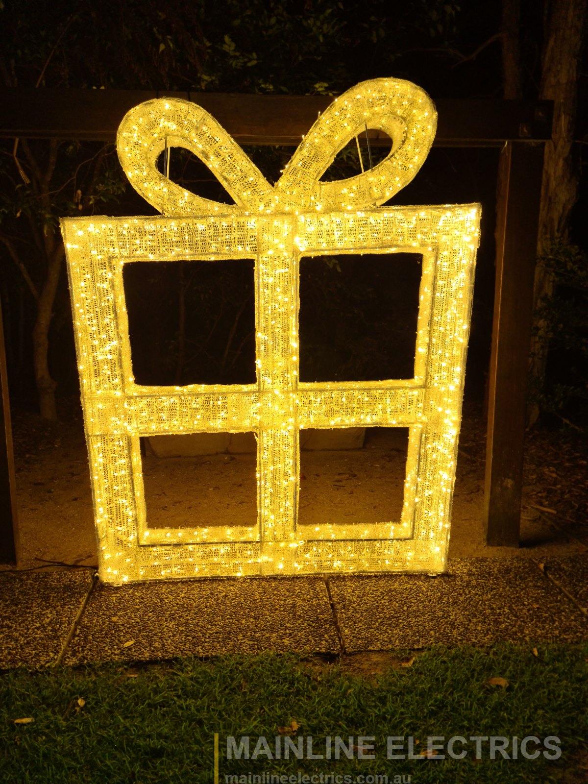 Mainline Electrics festive and christmas lighting installation